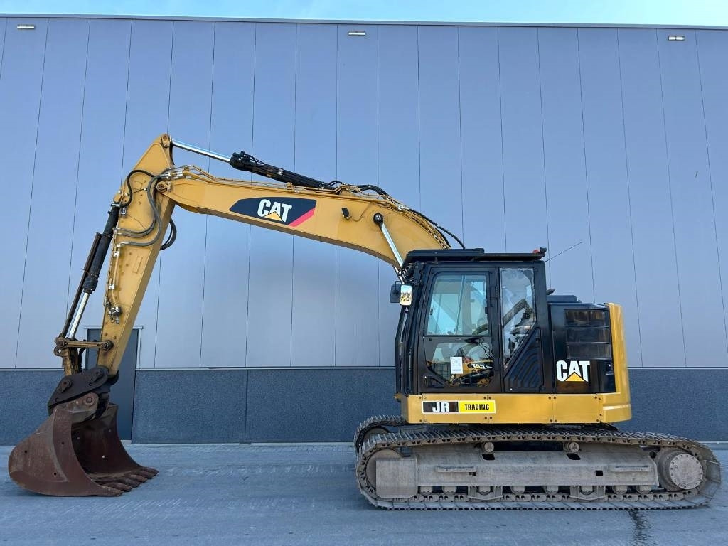 CAT 325 FL CR - Kettenbagger: das Bild 1 CAT 325 FL CR - Kettenbagger: das Bild 1