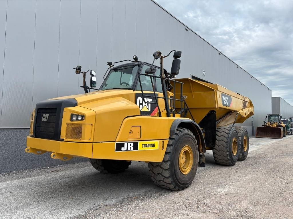 CAT 745 C - Knickgelenkter Dumper: das Bild 2 CAT 745 C - Knickgelenkter Dumper: das Bild 2