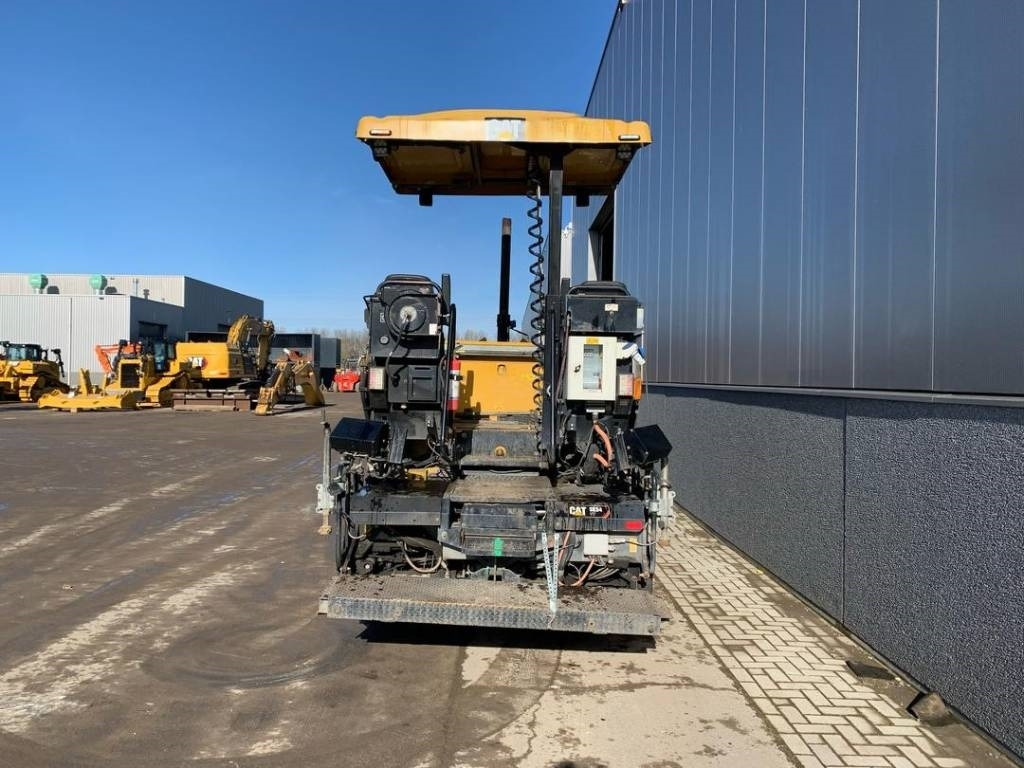 CAT AP355F - Asphaltfertiger/ Straßenfertiger: das Bild 4 CAT AP355F - Asphaltfertiger/ Straßenfertiger: das Bild 4