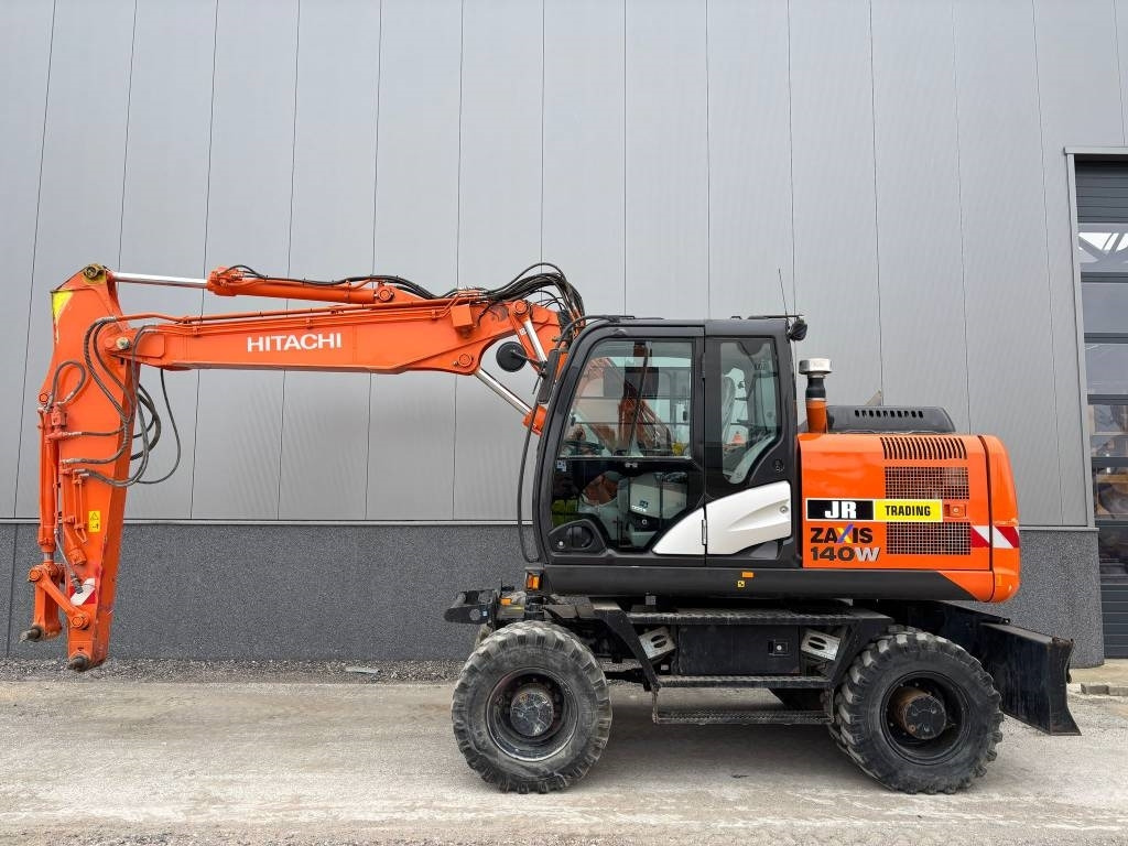 Hitachi ZX 140 W-5B - Mobilbagger: das Bild 1 Hitachi ZX 140 W-5B - Mobilbagger: das Bild 1