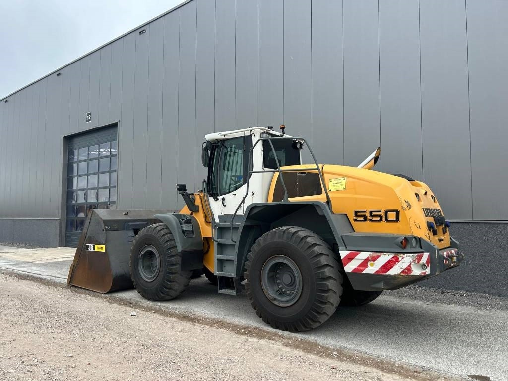 Liebherr L 550 (Comes with High-tip - Mit Hochkipper) - Radlader: das Bild 3 Liebherr L 550 (Comes with High-tip - Mit Hochkipper) - Radlader: das Bild 3