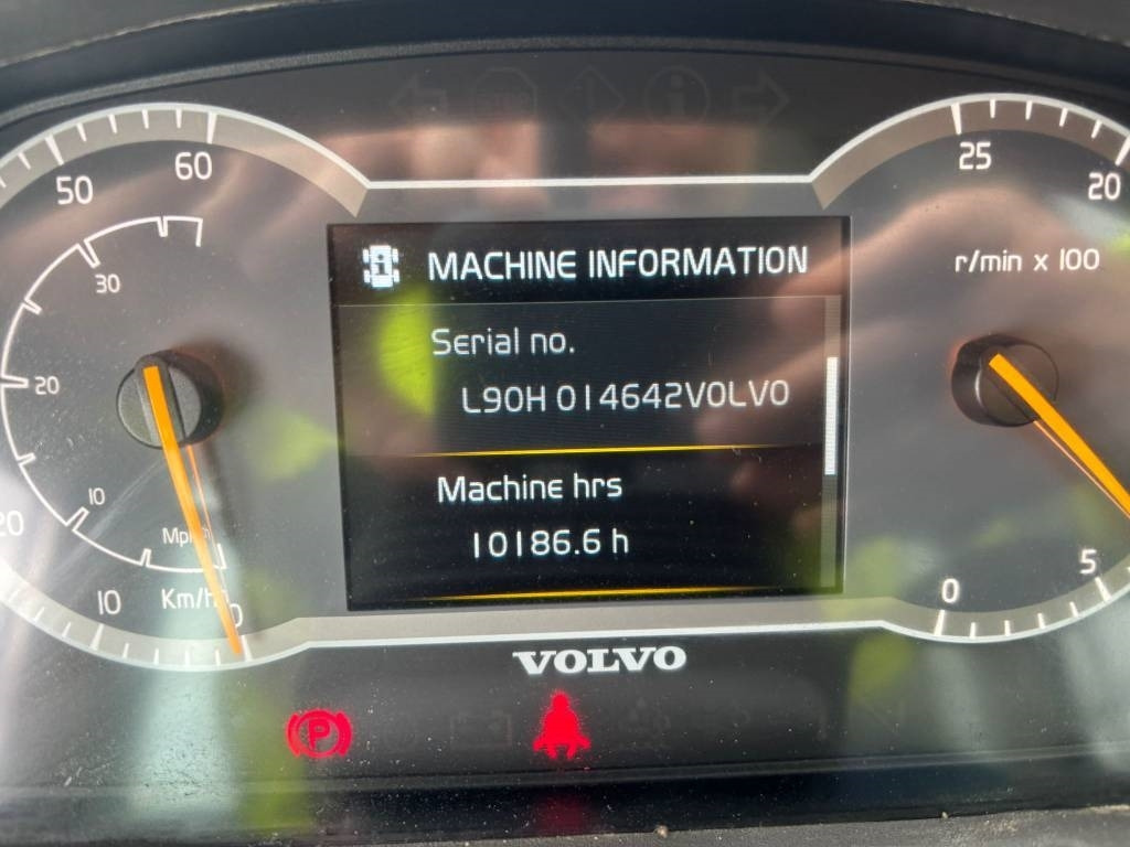 Volvo L 90 H (High tip + New tires) - Radlader: das Bild 2 Volvo L 90 H (High tip + New tires) - Radlader: das Bild 2