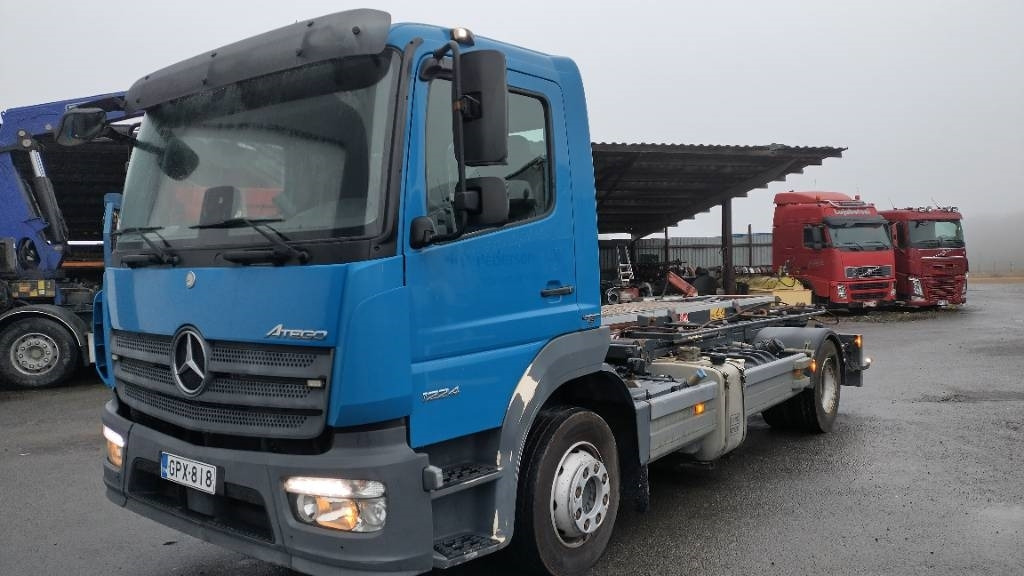 Mercedes-Benz Atego 1224 multilift vaijeri laite,euro6 250tkm!! - Absetzkipper: das Bild 2 Mercedes-Benz Atego 1224 multilift vaijeri laite,euro6 250tkm!! - Absetzkipper: das Bild 2