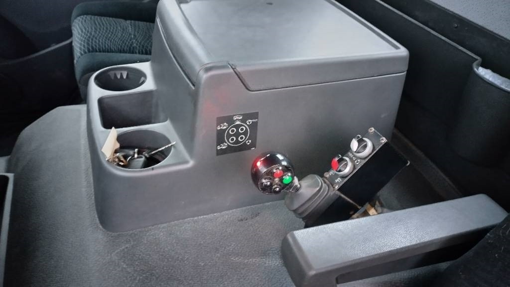 Mercedes-Benz Atego 1224 multilift vaijeri laite,euro6 250tkm!! - Absetzkipper: das Bild 5 Mercedes-Benz Atego 1224 multilift vaijeri laite,euro6 250tkm!! - Absetzkipper: das Bild 5