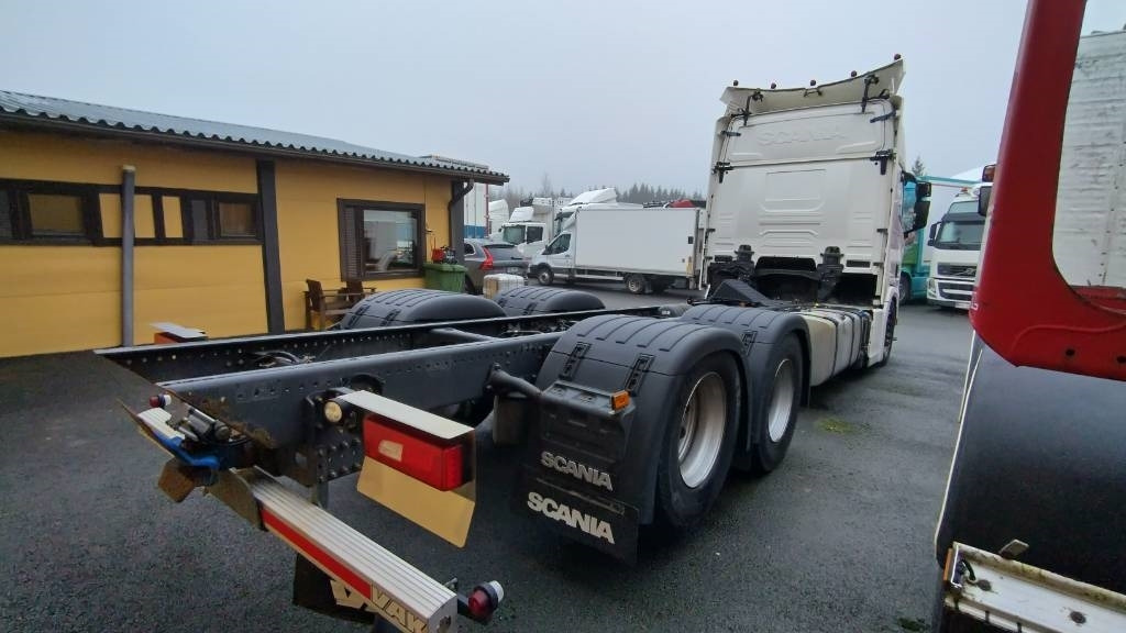 Scania R500 6x2 alusta - Fahrgestell LKW: das Bild 4 Scania R500 6x2 alusta - Fahrgestell LKW: das Bild 4