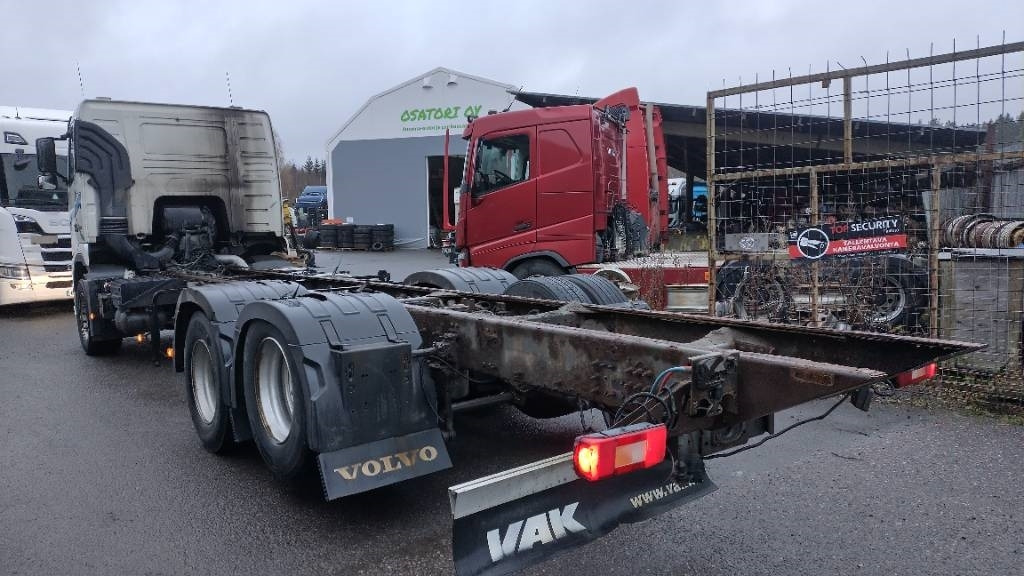 Volvo FH13 6x2 alusta, manuaalivaihteisto - Fahrgestell LKW: das Bild 4 Volvo FH13 6x2 alusta, manuaalivaihteisto - Fahrgestell LKW: das Bild 4