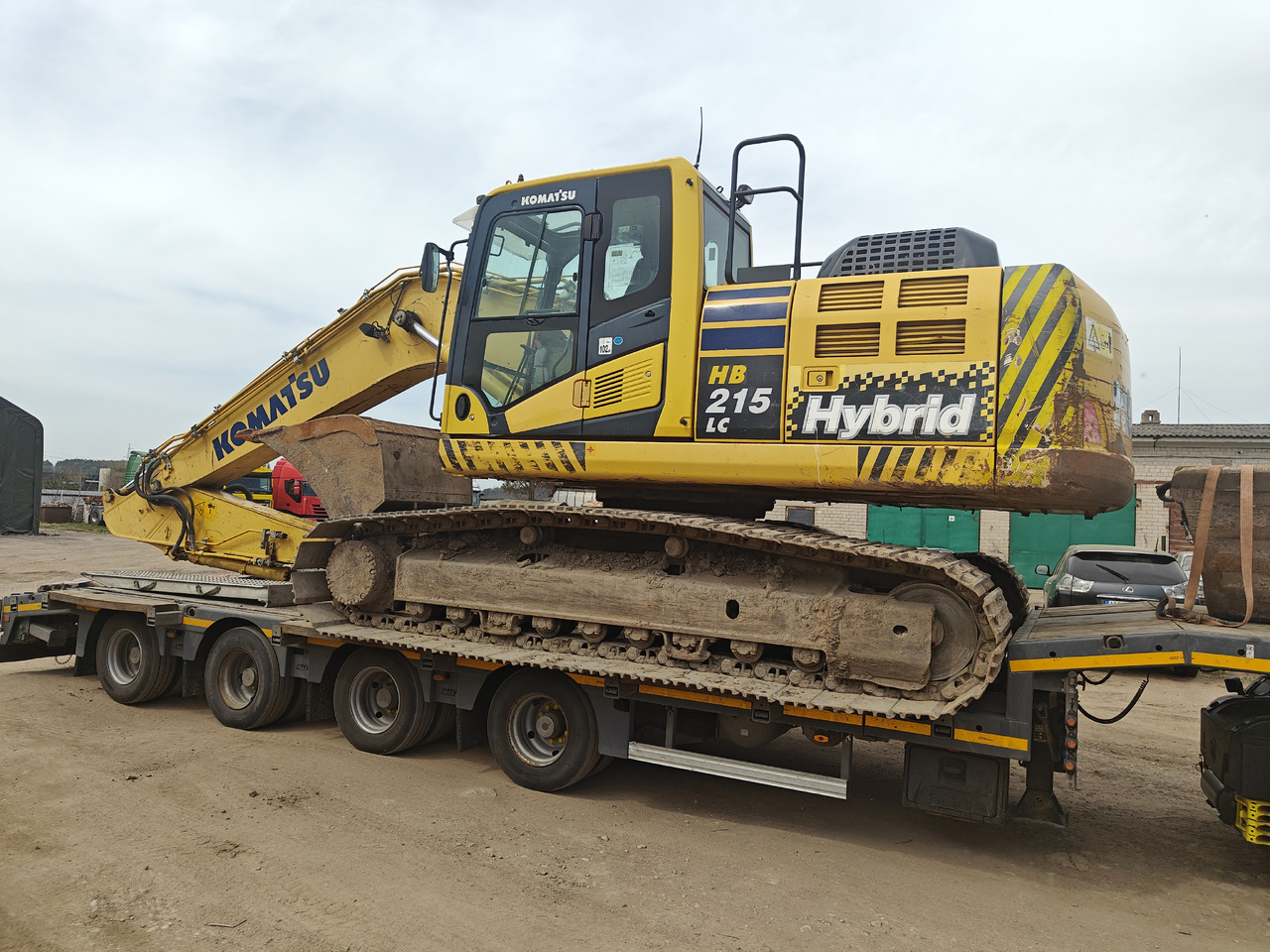 KOMATSU HB 215LC-2 - Kettenbagger: das Bild 2 KOMATSU HB 215LC-2 - Kettenbagger: das Bild 2