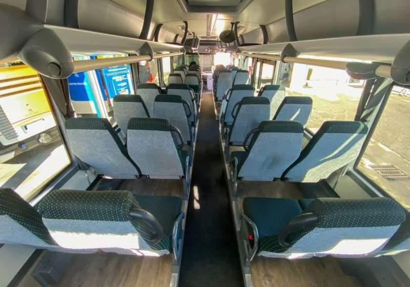 Iveco CROSSWAY/ DŁUGOŚĆ 10.70 M / MANUAL / EURO 6 - Überlandbus: das Bild 5 Iveco CROSSWAY/ DŁUGOŚĆ 10.70 M / MANUAL / EURO 6 - Überlandbus: das Bild 5