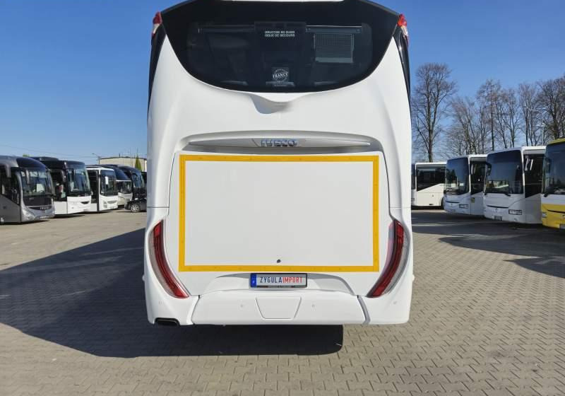 Reisebus Iveco MAGELYS / SPROWADZONY / WINDA / EURO 6: das Bild 15