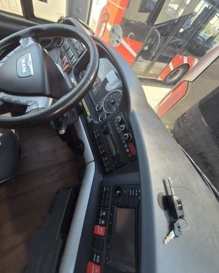 MAN LION'S COACH/ SPROWADZONY / 55 MIEJSC/ EURO 6 - Reisebus: das Bild 3 MAN LION'S COACH/ SPROWADZONY / 55 MIEJSC/ EURO 6 - Reisebus: das Bild 3