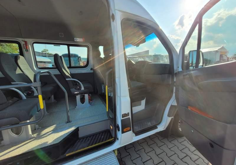 Mercedes-Benz 513 SPRINTER TRANSFER / SPROWADZONY/ MANUAL - Kleinbus, Personentransporter: das Bild 4 Mercedes-Benz 513 SPRINTER TRANSFER / SPROWADZONY/ MANUAL - Kleinbus, Personentransporter: das Bild 4