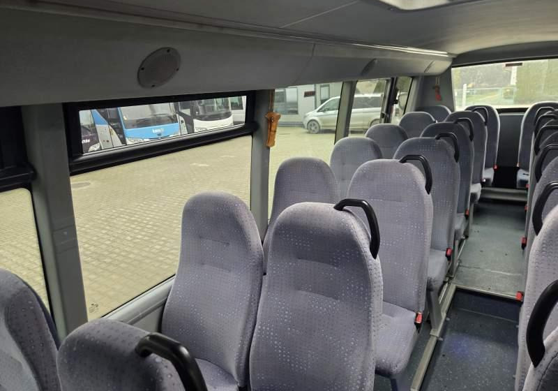 Mercedes-Benz FERQUI/ SPROWADZONY/ MANUAL / 36 MIEJSC - Kleinbus, Personentransporter: das Bild 3 Mercedes-Benz FERQUI/ SPROWADZONY/ MANUAL / 36 MIEJSC - Kleinbus, Personentransporter: das Bild 3