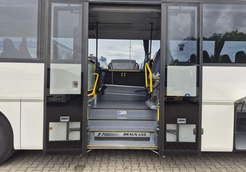 Überlandbus Mercedes-Benz INTOURO / 12 M / 2X SZYBY BOCZNE / EURO 5: das Bild 19