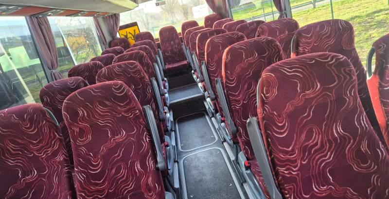 Mercedes-Benz TOURISMO RH / SPROWADZONY / MANUAL / EURO 5 - Reisebus: das Bild 4 Mercedes-Benz TOURISMO RH / SPROWADZONY / MANUAL / EURO 5 - Reisebus: das Bild 4