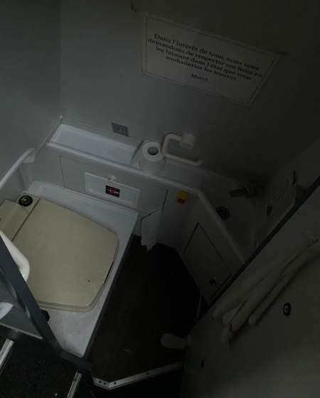 VanHool TX16 ALICRON/ SPROWADZONY / 378 000 KM / MANUAL - Reisebus: das Bild 2 VanHool TX16 ALICRON/ SPROWADZONY / 378 000 KM / MANUAL - Reisebus: das Bild 2