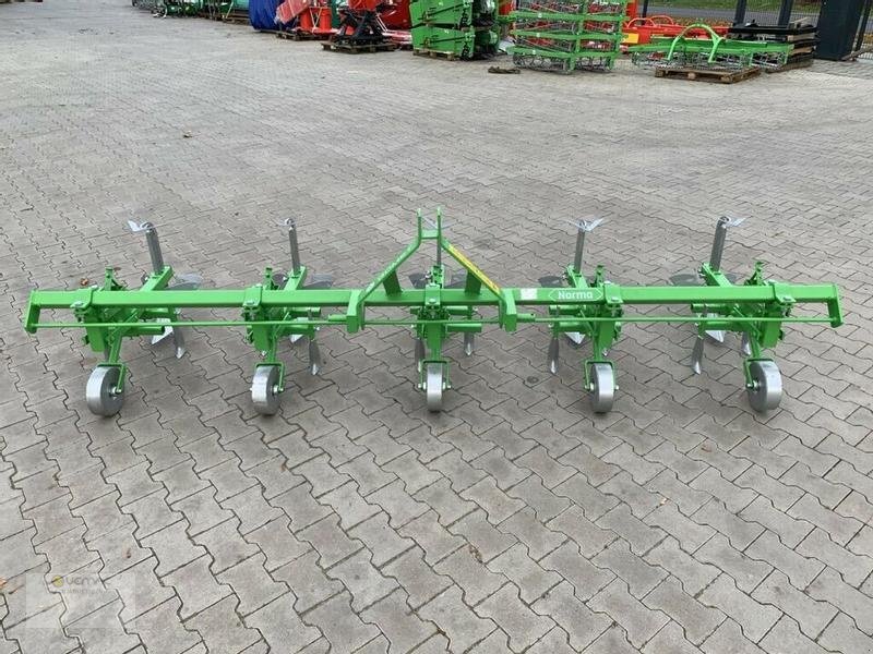BOMET Kartoffelhäufler Bomet P475/1 4reihig Norma Häufler Kartoffel NEU - Technik für Bodenbearbeitung: das Bild 5 BOMET Kartoffelhäufler Bomet P475/1 4reihig Norma Häufler Kartoffel NEU - Technik für Bodenbearbeitung: das Bild 5