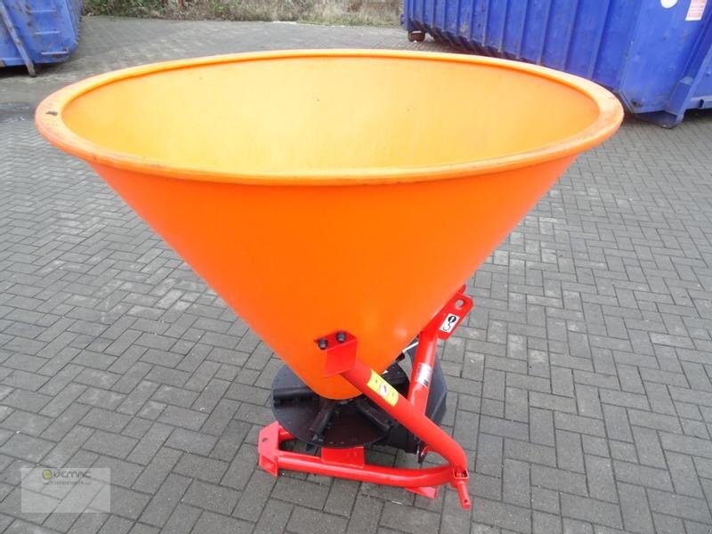 Dexwal Salzstreuer Düngerstreuer Streuer Trichterstreuer 400 Liter - Salzstreuer: das Bild 1 Dexwal Salzstreuer Düngerstreuer Streuer Trichterstreuer 400 Liter - Salzstreuer: das Bild 1