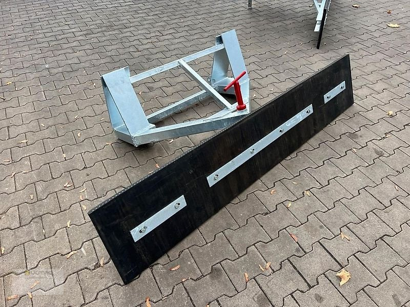 Vemac Gummischieber 200 Verstellbar EURO Gülleschieber Mistschieber NEU - Planierschild: das Bild 1 Vemac Gummischieber 200 Verstellbar EURO Gülleschieber Mistschieber NEU - Planierschild: das Bild 1