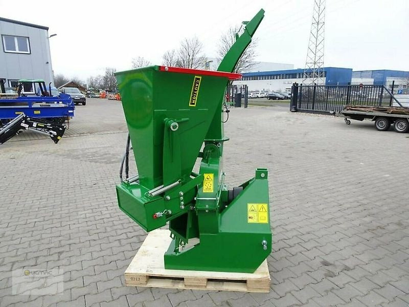 Vemac Holzhäcksler Agrifarm WOD11H Holzschredder Häcksler Hydraulik, bis 13cm Holzeinzug - Holzschredder: das Bild 5 Vemac Holzhäcksler Agrifarm WOD11H Holzschredder Häcksler Hydraulik, bis 13cm Holzeinzug - Holzschredder: das Bild 5