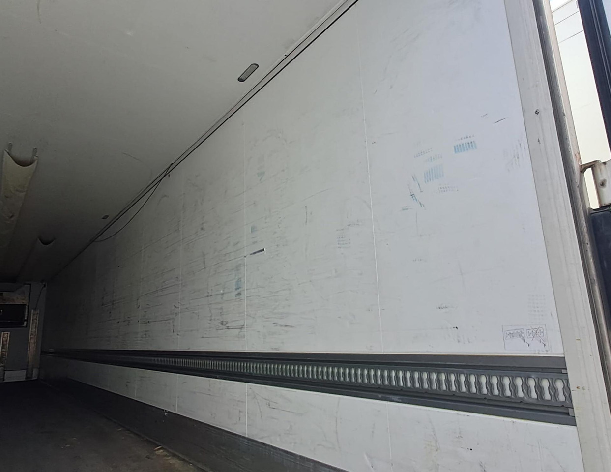 2018 Schmitz Cargobull SKO FP 60 ThermoKing SLXi 300 - Kühlkoffer Auflieger: das Bild 2 2018 Schmitz Cargobull SKO FP 60 ThermoKing SLXi 300 - Kühlkoffer Auflieger: das Bild 2