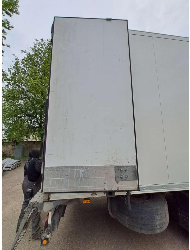 2019 Schmitz Cargobull SKO FP 60 ThermoKing SLXi 300 - Kühlkoffer Auflieger: das Bild 4 2019 Schmitz Cargobull SKO FP 60 ThermoKing SLXi 300 - Kühlkoffer Auflieger: das Bild 4
