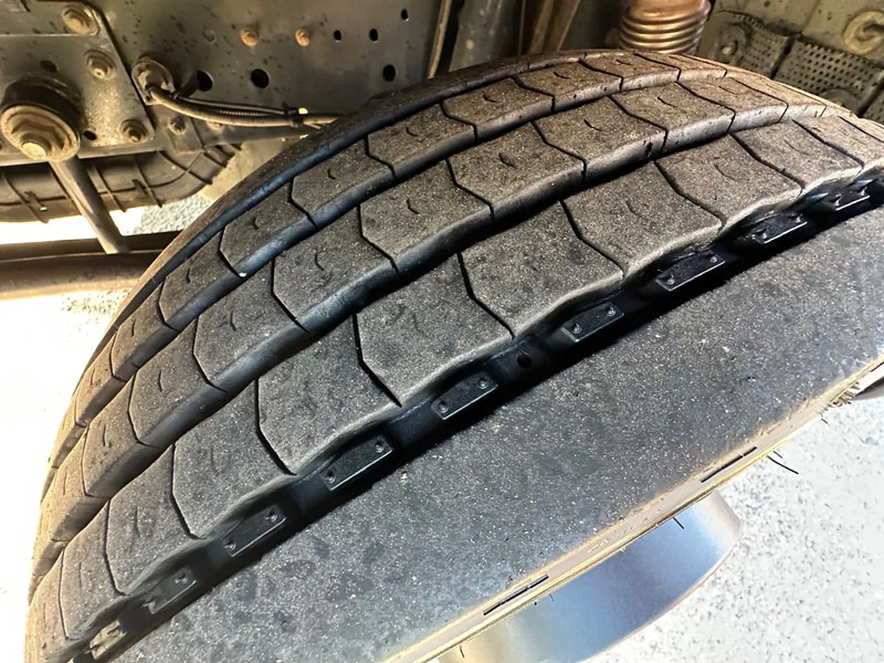 Iveco EuroCargo 80 -160L / EURO 6 / WINCH / ALU RAMPS - Autotransporter LKW: das Bild 5 Iveco EuroCargo 80 -160L / EURO 6 / WINCH / ALU RAMPS - Autotransporter LKW: das Bild 5