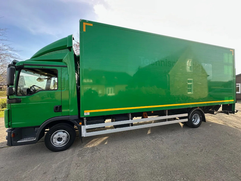 MAN TGL 12.220 / NL TRUCK / 12T / BOX+LIFT 2000kg+SIDE DOOR / AIRCO - Koffer LKW: das Bild 2 MAN TGL 12.220 / NL TRUCK / 12T / BOX+LIFT 2000kg+SIDE DOOR / AIRCO - Koffer LKW: das Bild 2