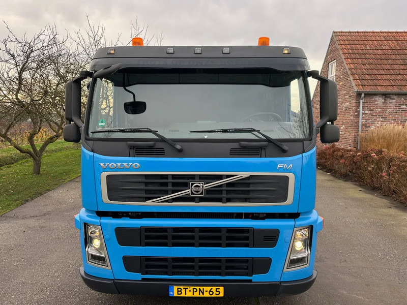 Volvo FM 340 / NL TRUCK / 4X2 / EURO5 / MACHINE TRANSPORT / HYDR. RAMP / WINCH - Autotransporter LKW: das Bild 2 Volvo FM 340 / NL TRUCK / 4X2 / EURO5 / MACHINE TRANSPORT / HYDR. RAMP / WINCH - Autotransporter LKW: das Bild 2