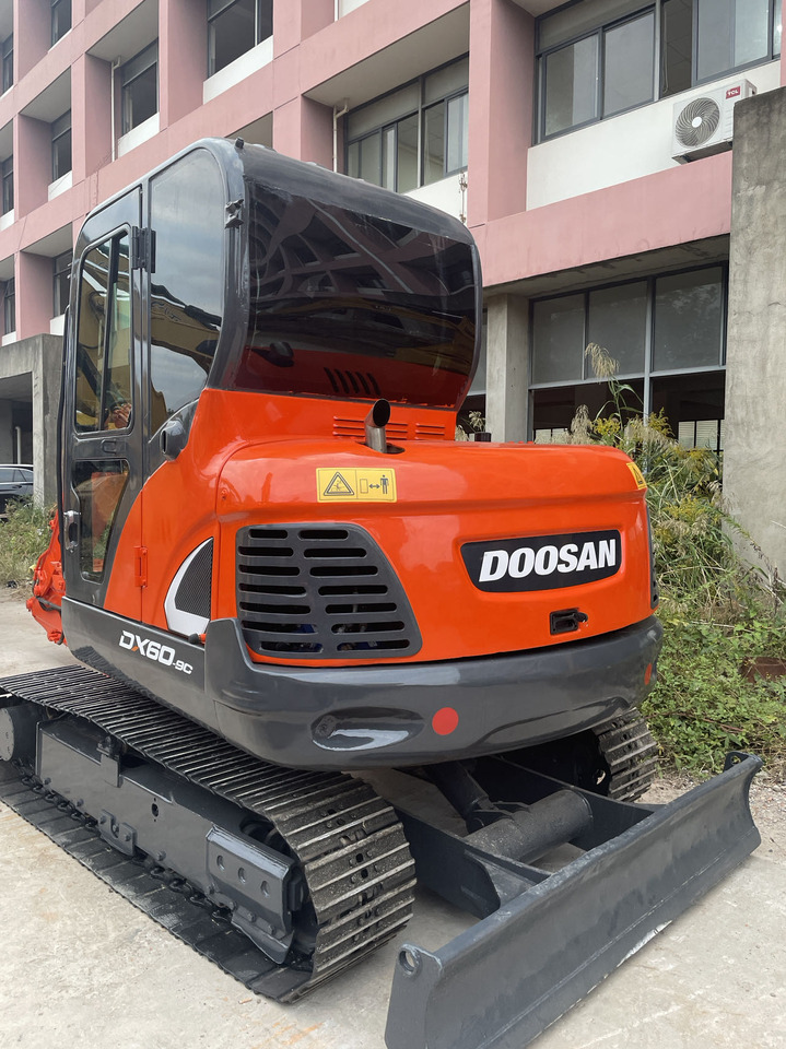 DOOSAN DX60-9C - Kettenbagger: das Bild 1 DOOSAN DX60-9C - Kettenbagger: das Bild 1