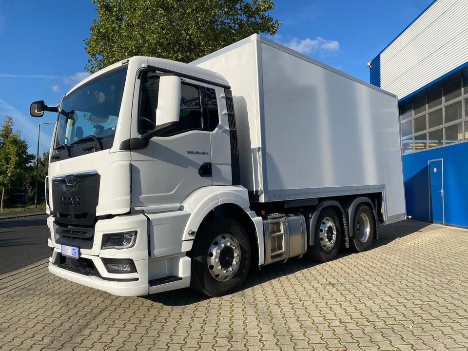 MAN TGS3 3-Achser LKW Wohnmobil mit Absetzkoffer / LKW Camper / Selbstausbau / 2180km / AHK 3500KG / 19% Asuweisbar !!!! - Koffer LKW: das Bild 2 MAN TGS3 3-Achser LKW Wohnmobil mit Absetzkoffer / LKW Camper / Selbstausbau / 2180km / AHK 3500KG / 19% Asuweisbar !!!! - Koffer LKW: das Bild 2