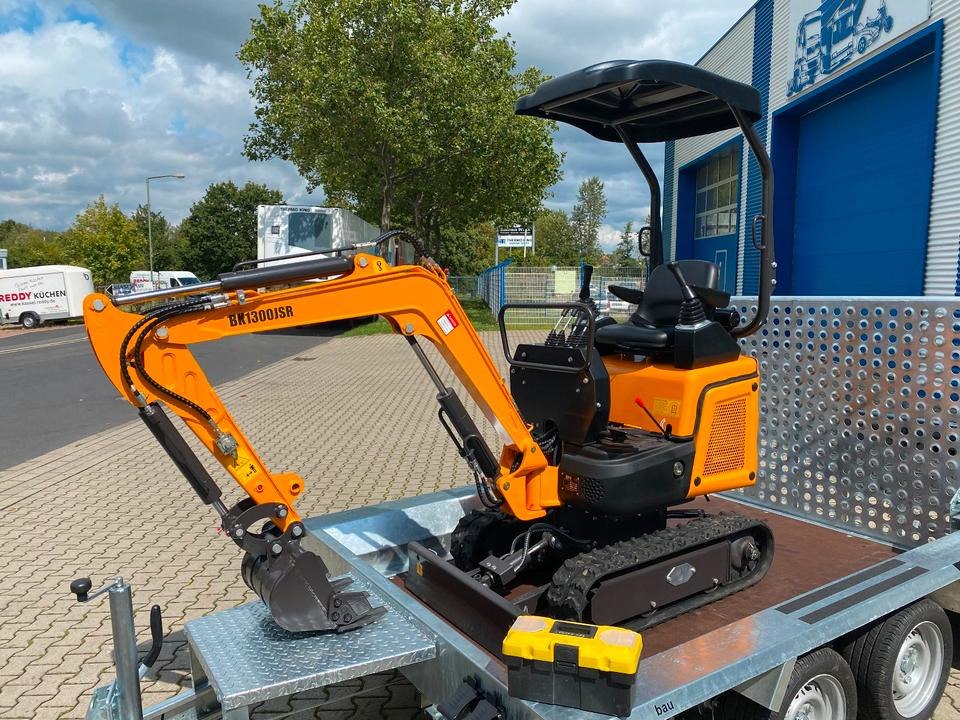 Minibagger BK1300JSR + Anhänger + Zubehör *INKL.19% MWST*BERGER KRAUS*KUBOTA*JOYSTICK*SCHENKWARM*SOFORT!* - Minibagger, Anhänger: das Bild 3 Minibagger BK1300JSR + Anhänger + Zubehör *INKL.19% MWST*BERGER KRAUS*KUBOTA*JOYSTICK*SCHENKWARM*SOFORT!* - Minibagger, Anhänger: das Bild 3