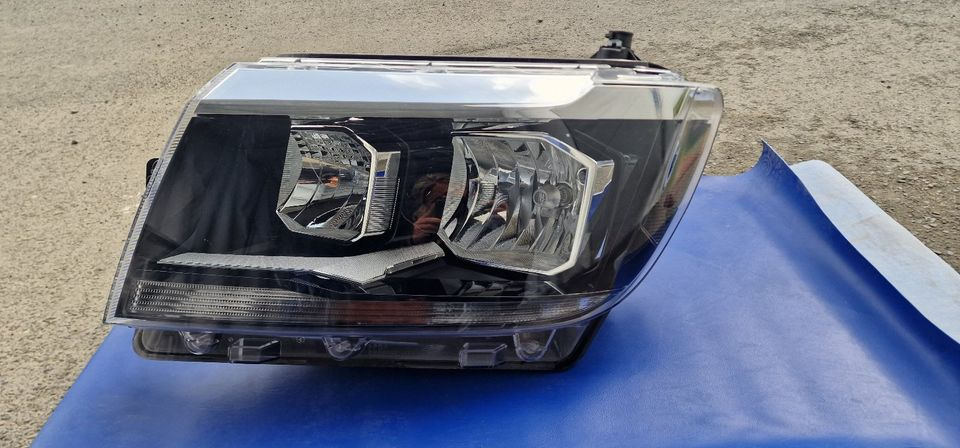 VW Crafter/ MAN TGE Halogen Scheinwerfer Links 7C1.941.005 - Hauptscheinwerfer für LKW: das Bild 1 VW Crafter/ MAN TGE Halogen Scheinwerfer Links 7C1.941.005 - Hauptscheinwerfer für LKW: das Bild 1