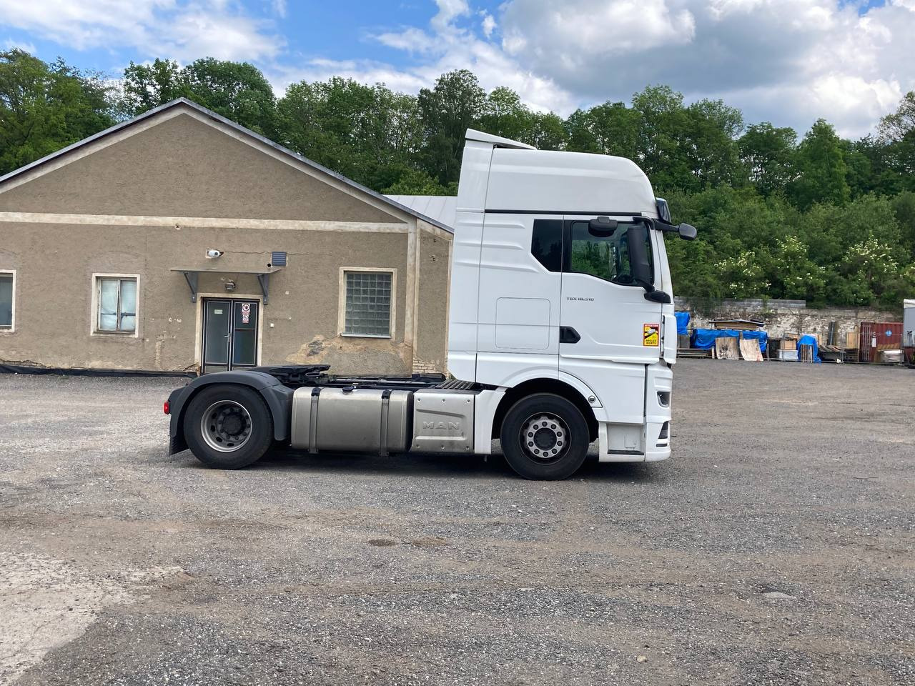 MAN TGX 18.510 XXL*RETARDER*2xTANK*STANDARD*2021 - Sattelzugmaschine: das Bild 4 MAN TGX 18.510 XXL*RETARDER*2xTANK*STANDARD*2021 - Sattelzugmaschine: das Bild 4