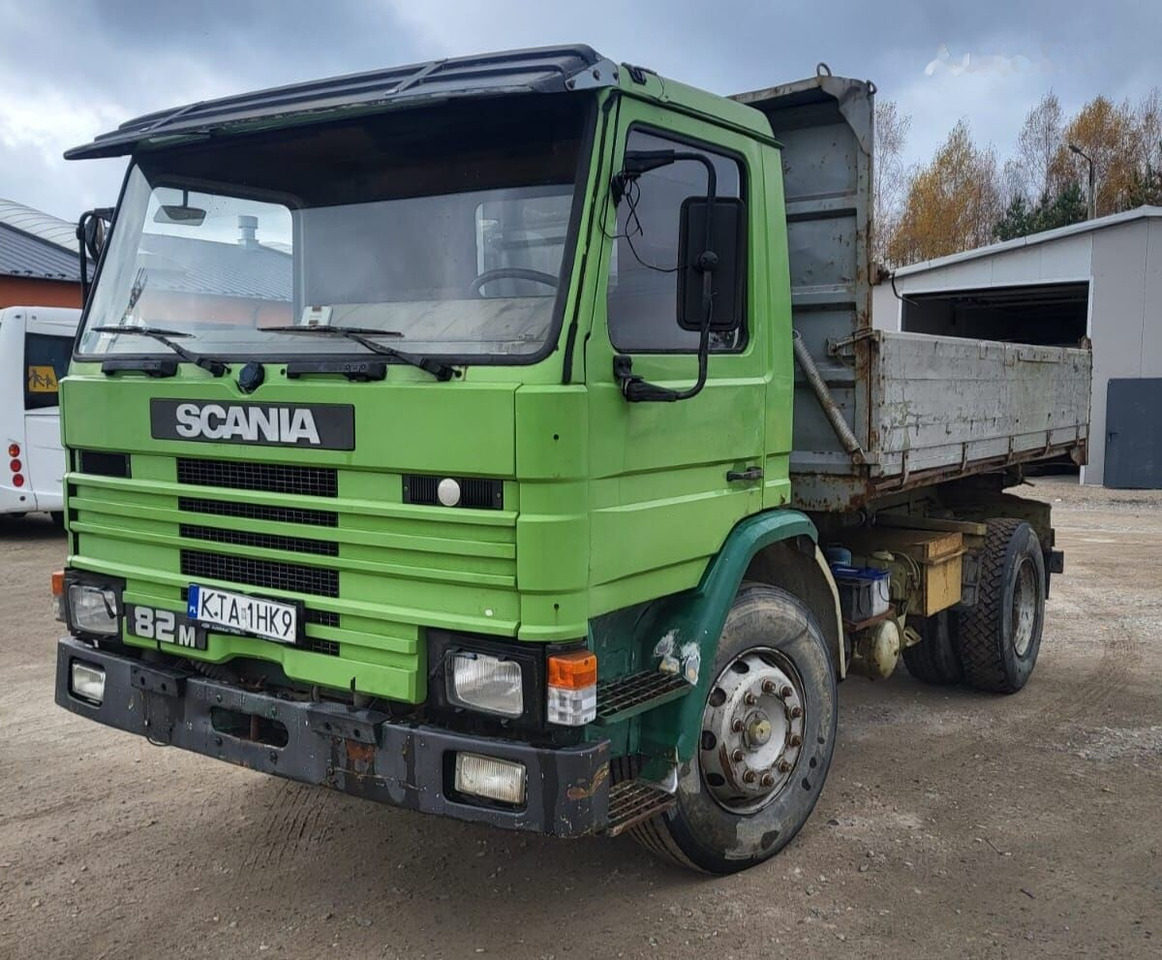 Scania 82M - Kipper: das Bild 1 Scania 82M - Kipper: das Bild 1