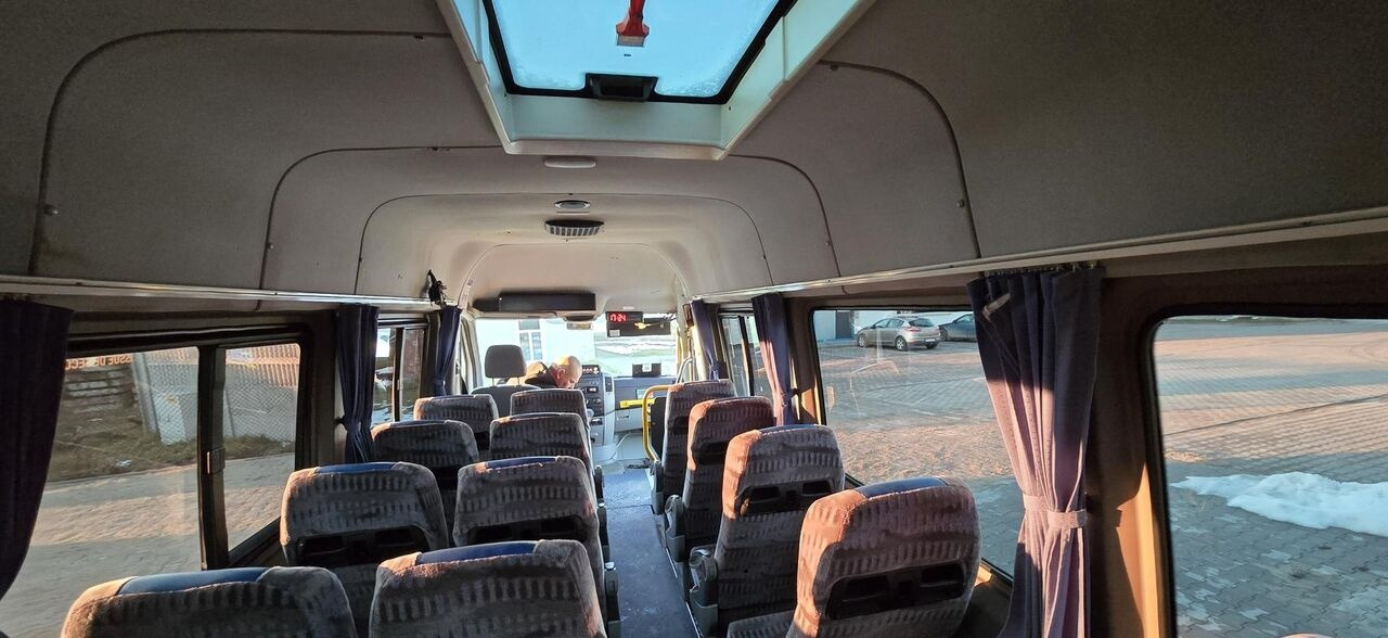 Kleinbus, Personentransporter Volkswagen Crafter / 2 x AIRCO / 23 PLACES / IMPORT FRANCE: das Bild 13