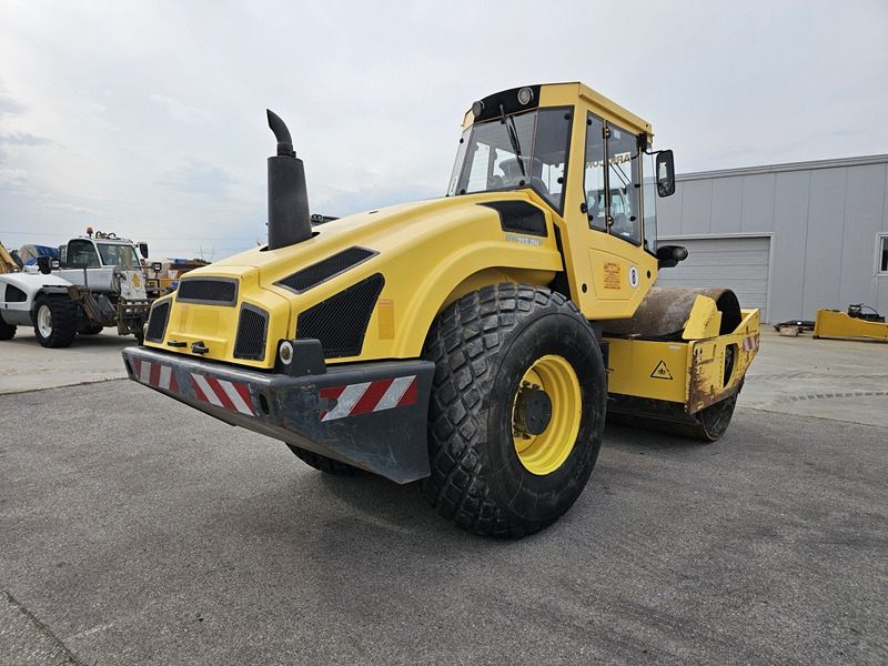 BOMAG BW213DH-4 BVC - Walzenzug: das Bild 3 BOMAG BW213DH-4 BVC - Walzenzug: das Bild 3