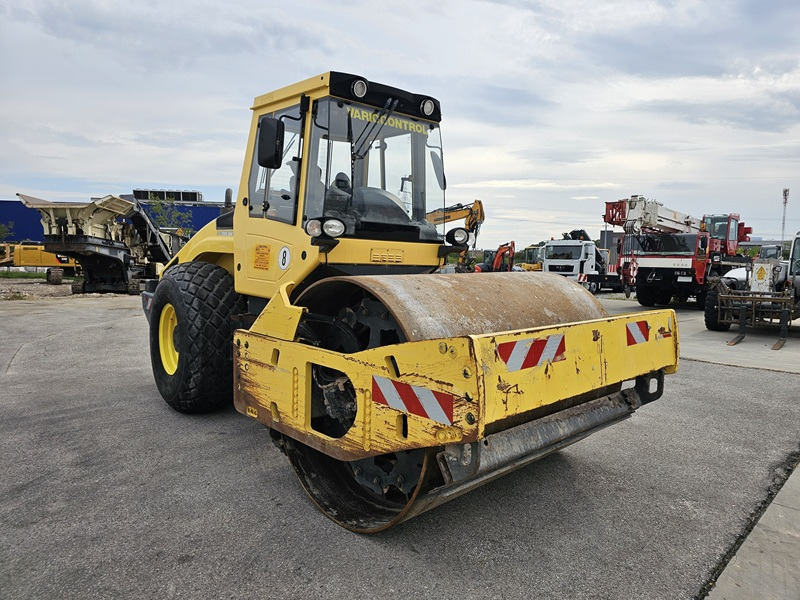 BOMAG BW213DH-4 BVC - Walzenzug: das Bild 5 BOMAG BW213DH-4 BVC - Walzenzug: das Bild 5