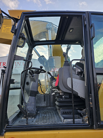 Mobilbagger CATERPILLAR M318F: das Bild 9