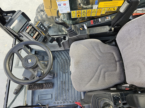 Mobilbagger CATERPILLAR M318F: das Bild 10