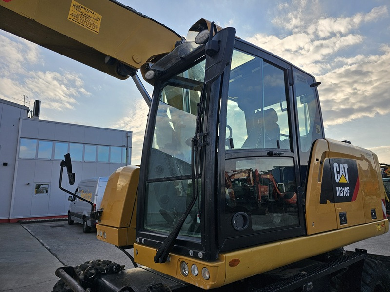 Mobilbagger CATERPILLAR M318F: das Bild 8