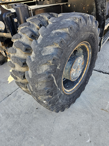 Mobilbagger CATERPILLAR M318F: das Bild 19