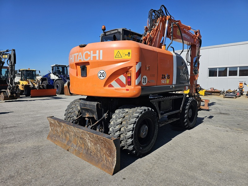 HITACHI ZX145W-3 - Mobilbagger: das Bild 3 HITACHI ZX145W-3 - Mobilbagger: das Bild 3