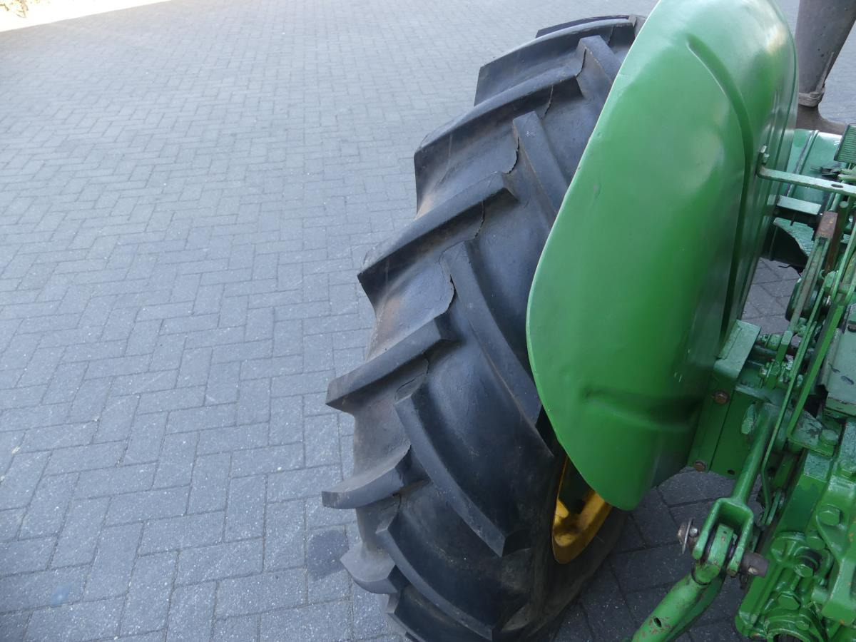 Traktor Vierzon 201: das Bild 7