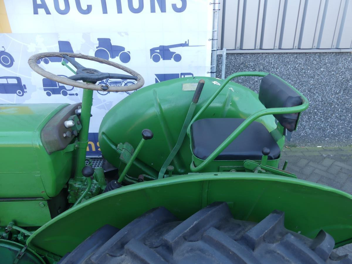 Traktor Vierzon 201: das Bild 12