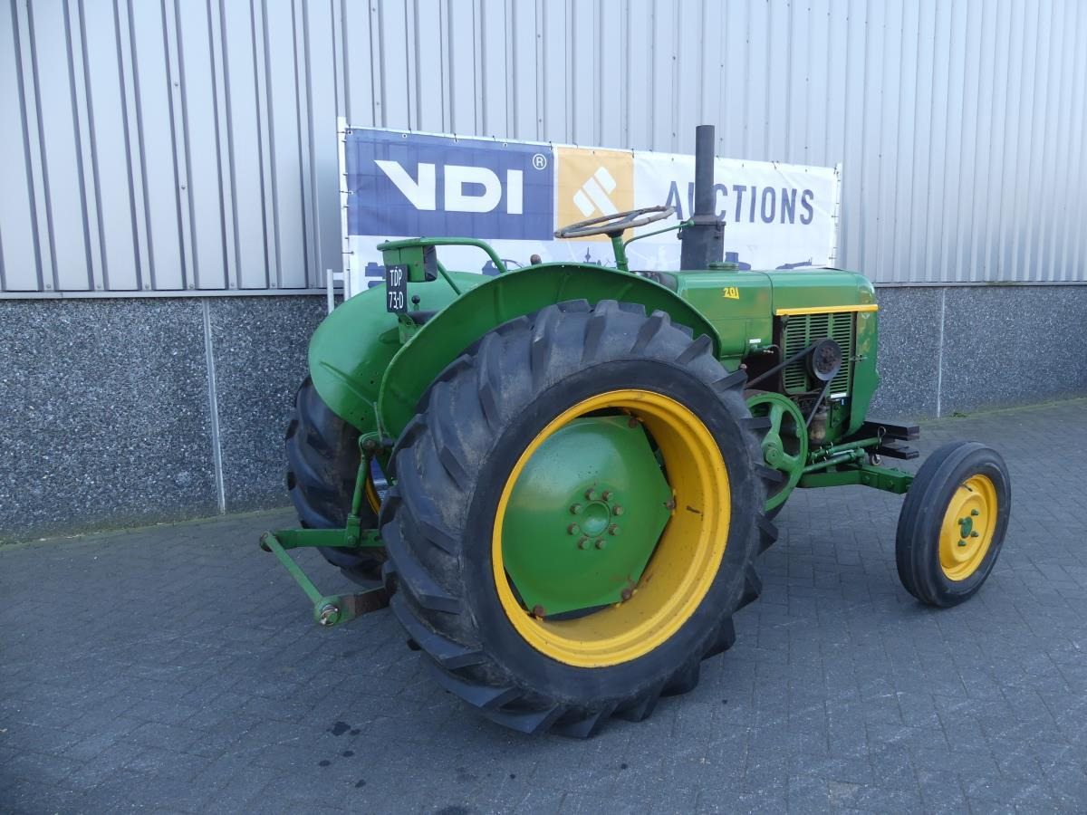Traktor Vierzon 201: das Bild 35