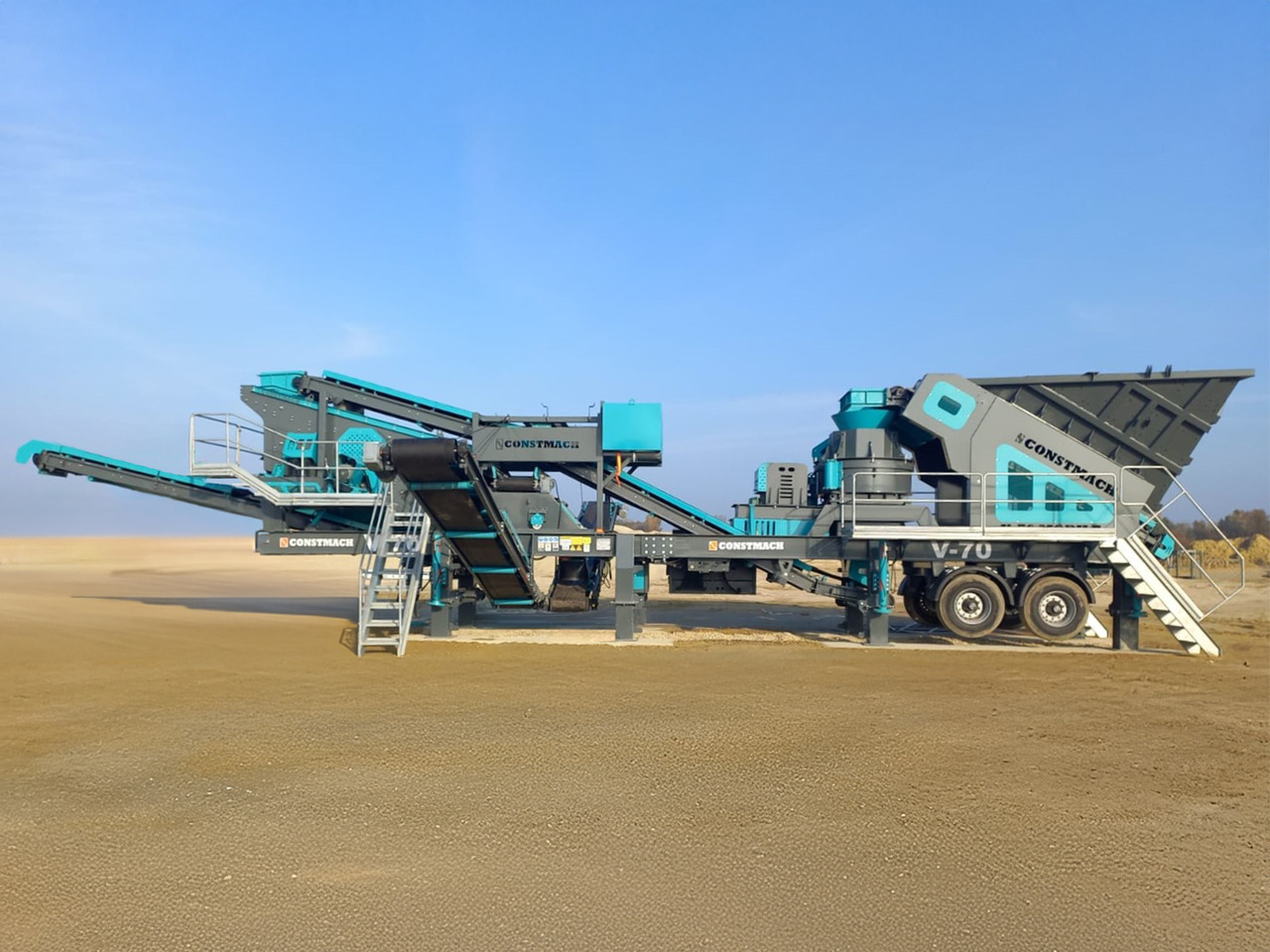 Constmach Mobiler Brecher mit vertikaler Welle und einer Kapazität von 200 t/h - Mobile Brechanlage: das Bild 1 Constmach Mobiler Brecher mit vertikaler Welle und einer Kapazität von 200 t/h - Mobile Brechanlage: das Bild 1
