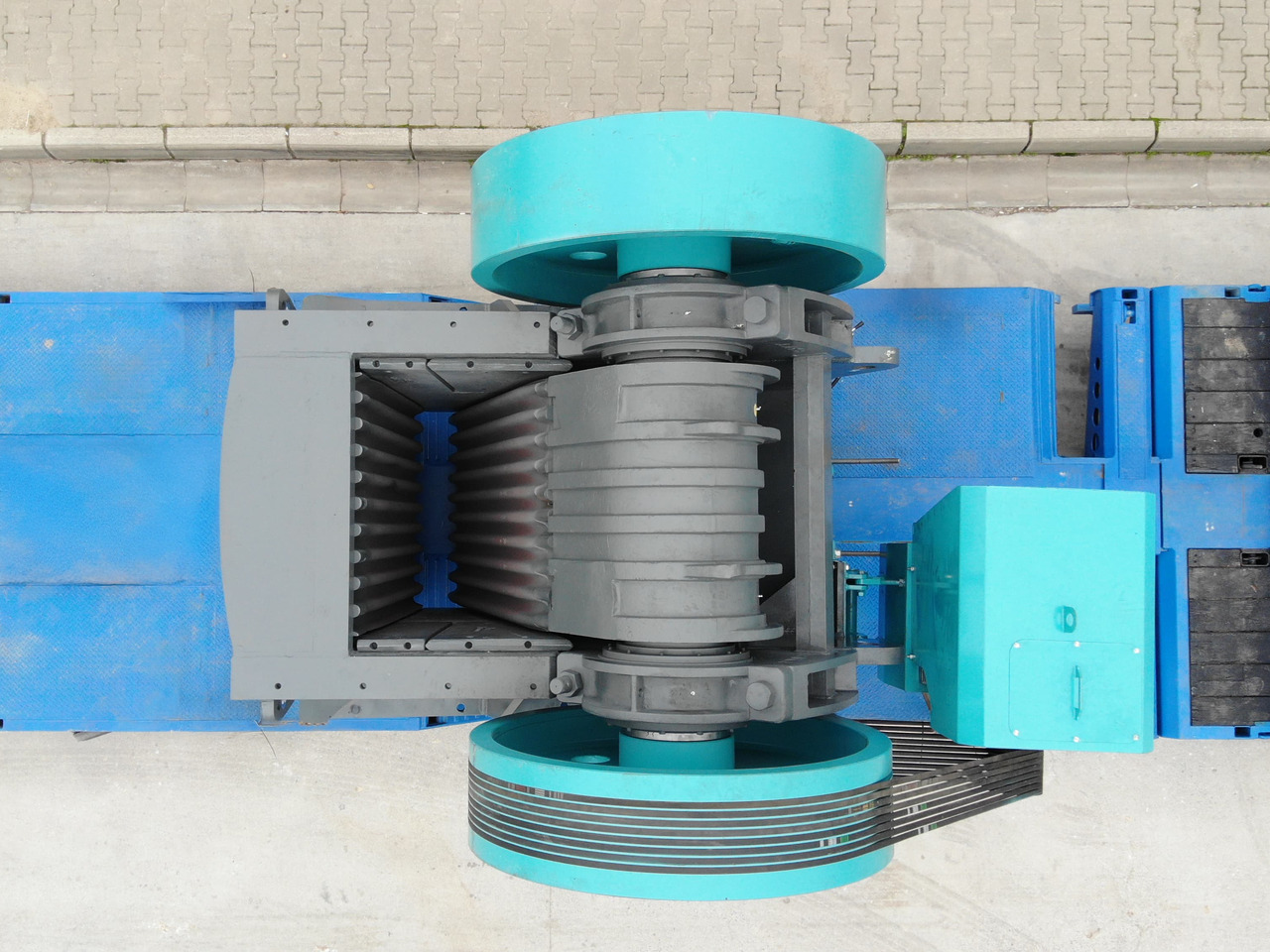 Constmach Types de Concasseurs à Mâchoires Entre 60 et 850 Tonnes - Backenbrecher: das Bild 3 Constmach Types de Concasseurs à Mâchoires Entre 60 et 850 Tonnes - Backenbrecher: das Bild 3