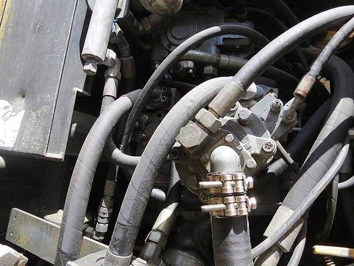 Bagger Liebherr 944C: das Bild 23