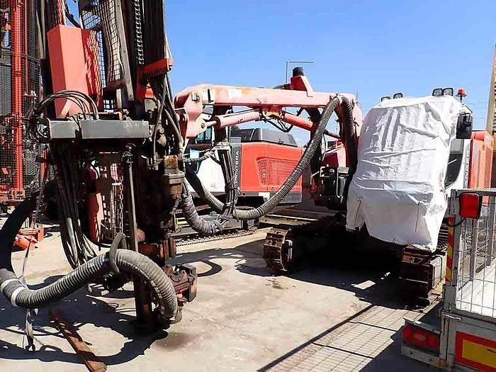 Sandvik DX800 - Bohrgerät: das Bild 1 Sandvik DX800 - Bohrgerät: das Bild 1
