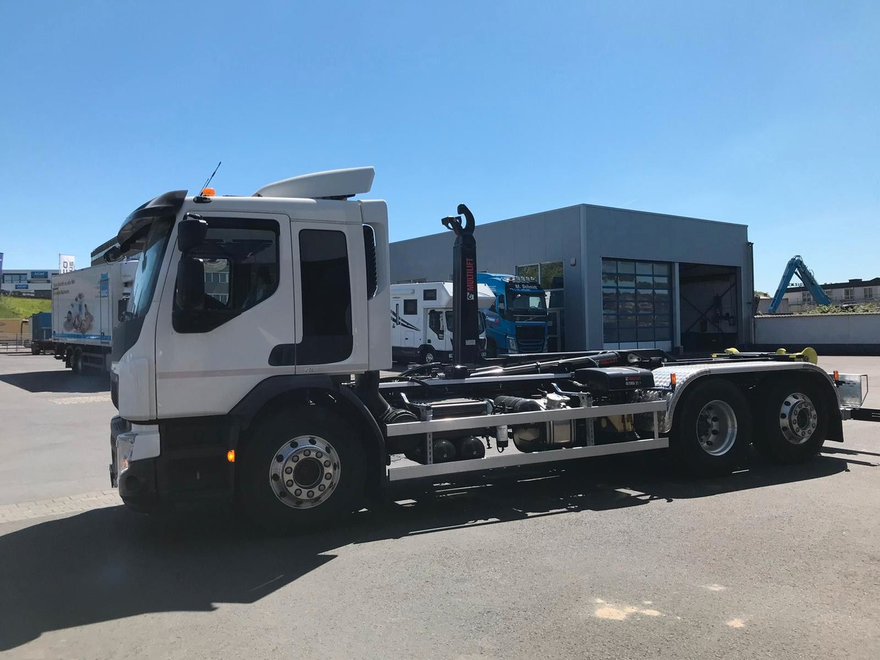 Volvo FE 320 6x2 - Abrollkipper: das Bild 5 Volvo FE 320 6x2 - Abrollkipper: das Bild 5